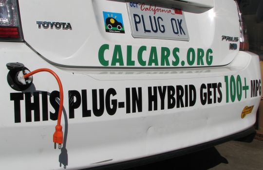 2-foot dongle extension cord attached to Felix's PRIUS+