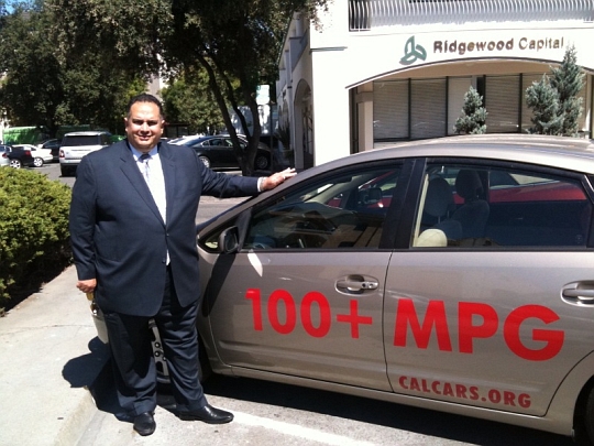 CA Assembly Speak John Perez with a CalCars PHEV in Silicon Valley, August 2010
